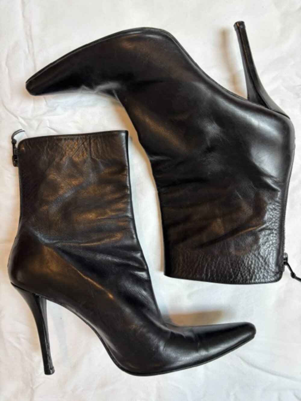 Stuart Weitzman Black Leather Pointed Toe Stiletto Heel Ankle Bootie Size 7.5B